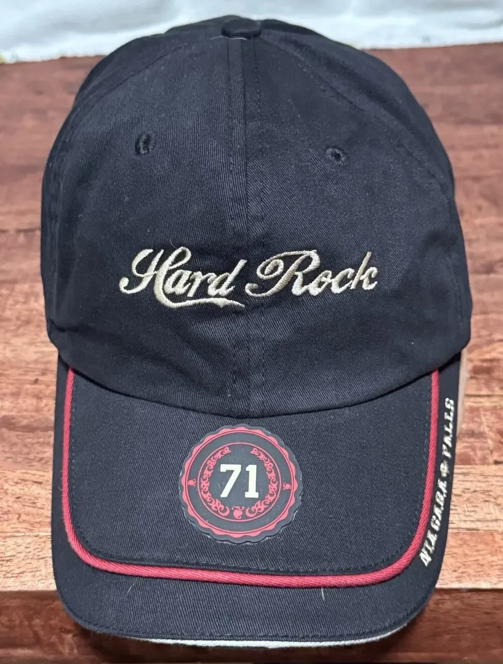 Hard Rock Café Niagara Falls Hat Cap Fitted Flex Fit Black 1971 Canada